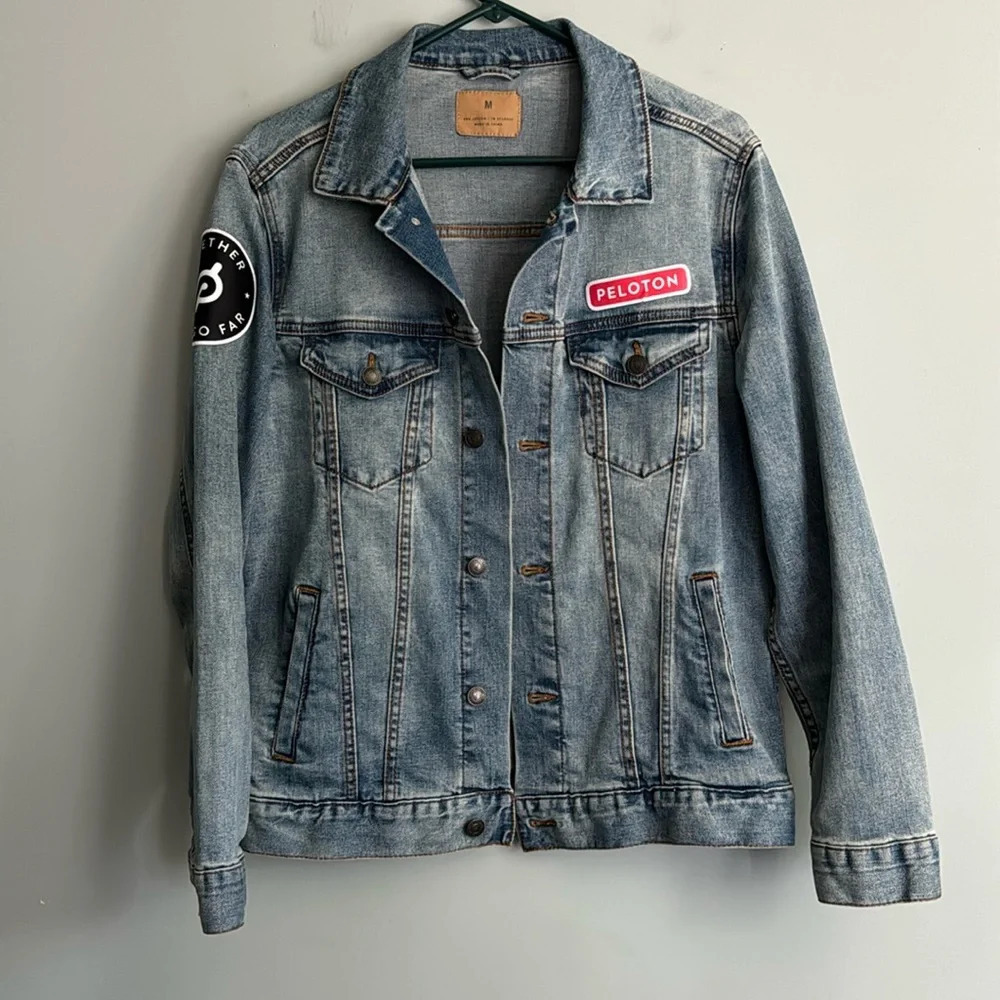 Peloton Denim Jean Jacket With Limited Edition Patches Size M